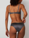 Smoothing No VPL Brazilian Knicker